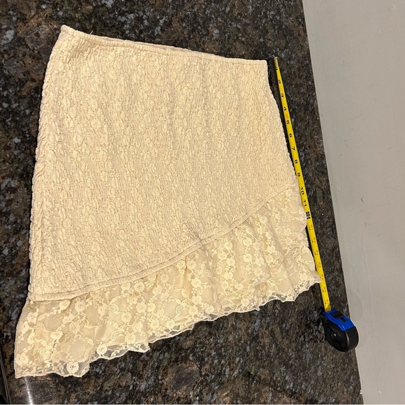 2 Piece Set Le Lis Summer Romance Ruched Skirt Tank Top Cream Lace Large - Picture 10 of 11